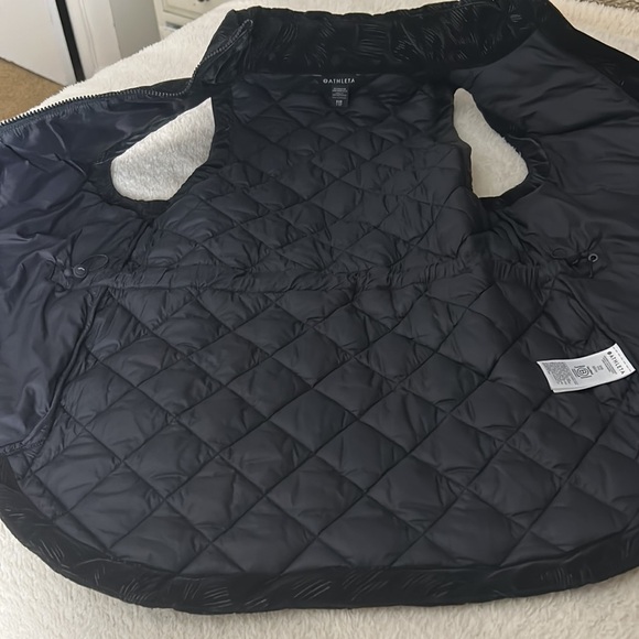 Athleta Whisper Featherless Black Vest Size XXS - Picture 10 of 12